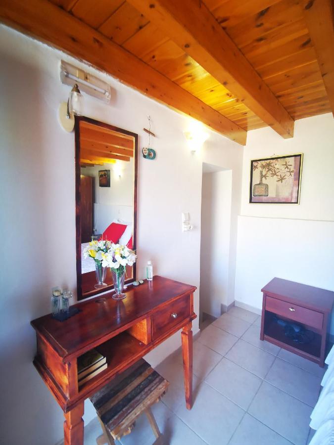 Kalypso Apartment Chalki Town Eksteriør billede
